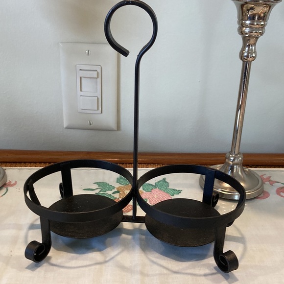 ๐HP๐Vintage Rustic Metal Flat Black Oil & Vinegar caddy with loop used 8x8 fit - Picture 5 of 6